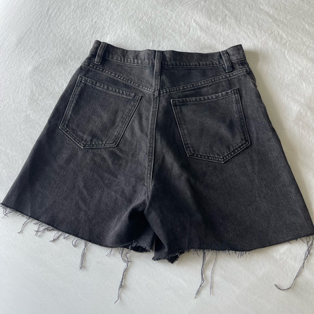 GARAGE High Rise Denim Short 🖤 - Picture 5 of 6